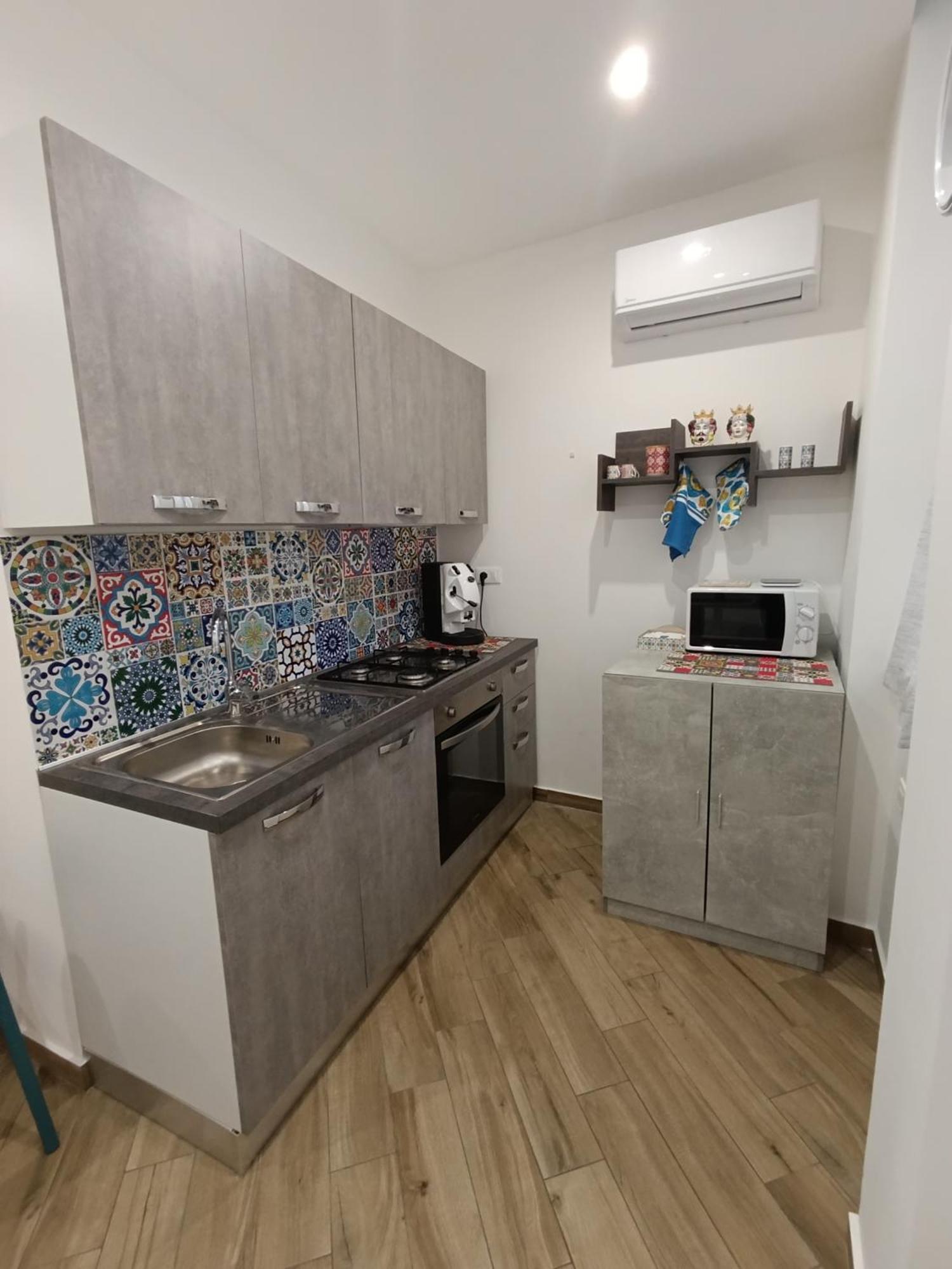 Balarm Central Apartment パレルモ エクステリア 写真